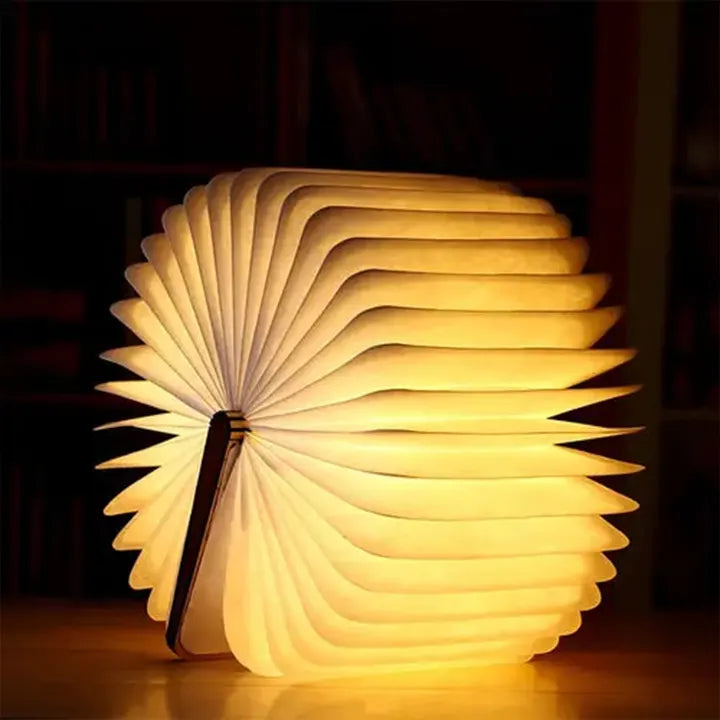Lampa u Obliku Knjige