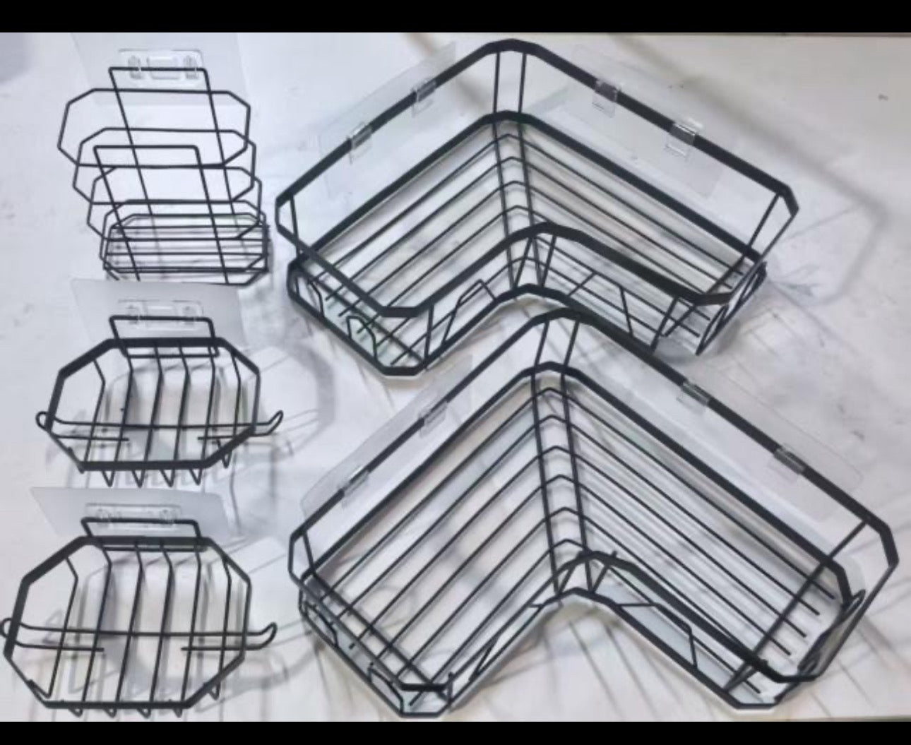 Set Ugaonih Tuš-Polica (5 Komada)